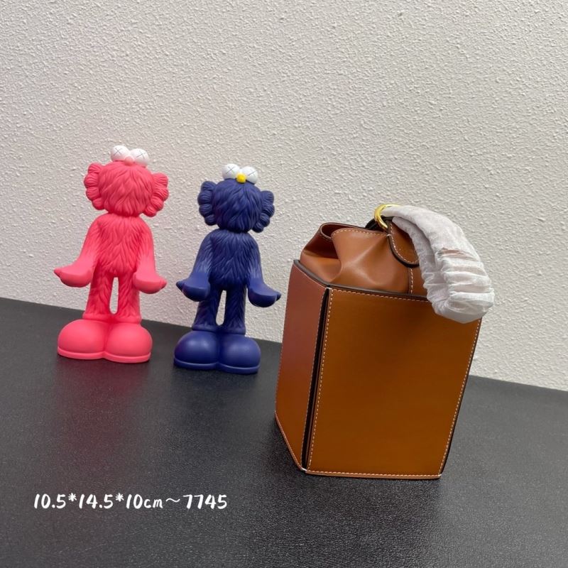 Ce**e bucket bags